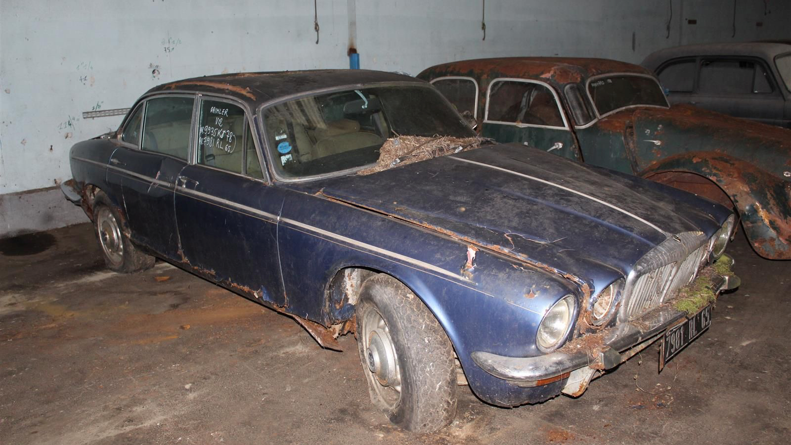 81 dusty classics unearthed in bumper French barn-find