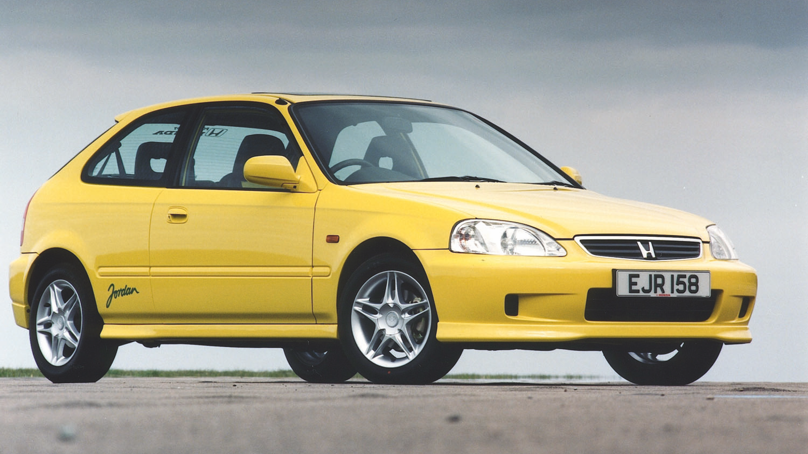 10 compact cars inspired by Formula 1