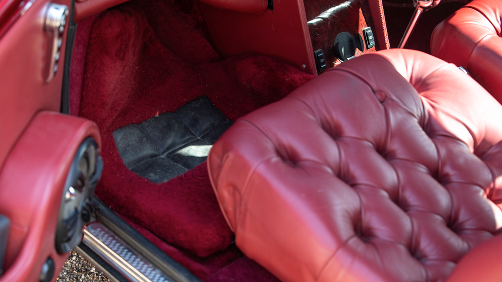 Classic Minibar: Jay Kay’s custom Mini Cooper could be yours