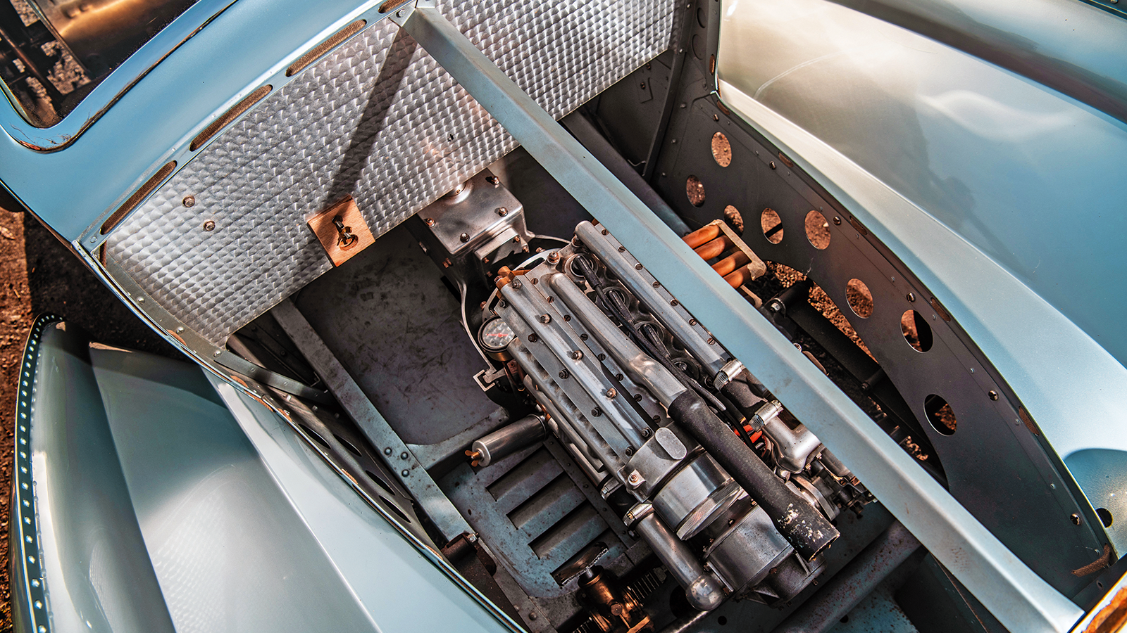 Bugatti’s missing link