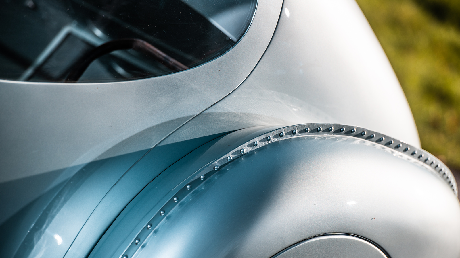 Bugatti’s missing link