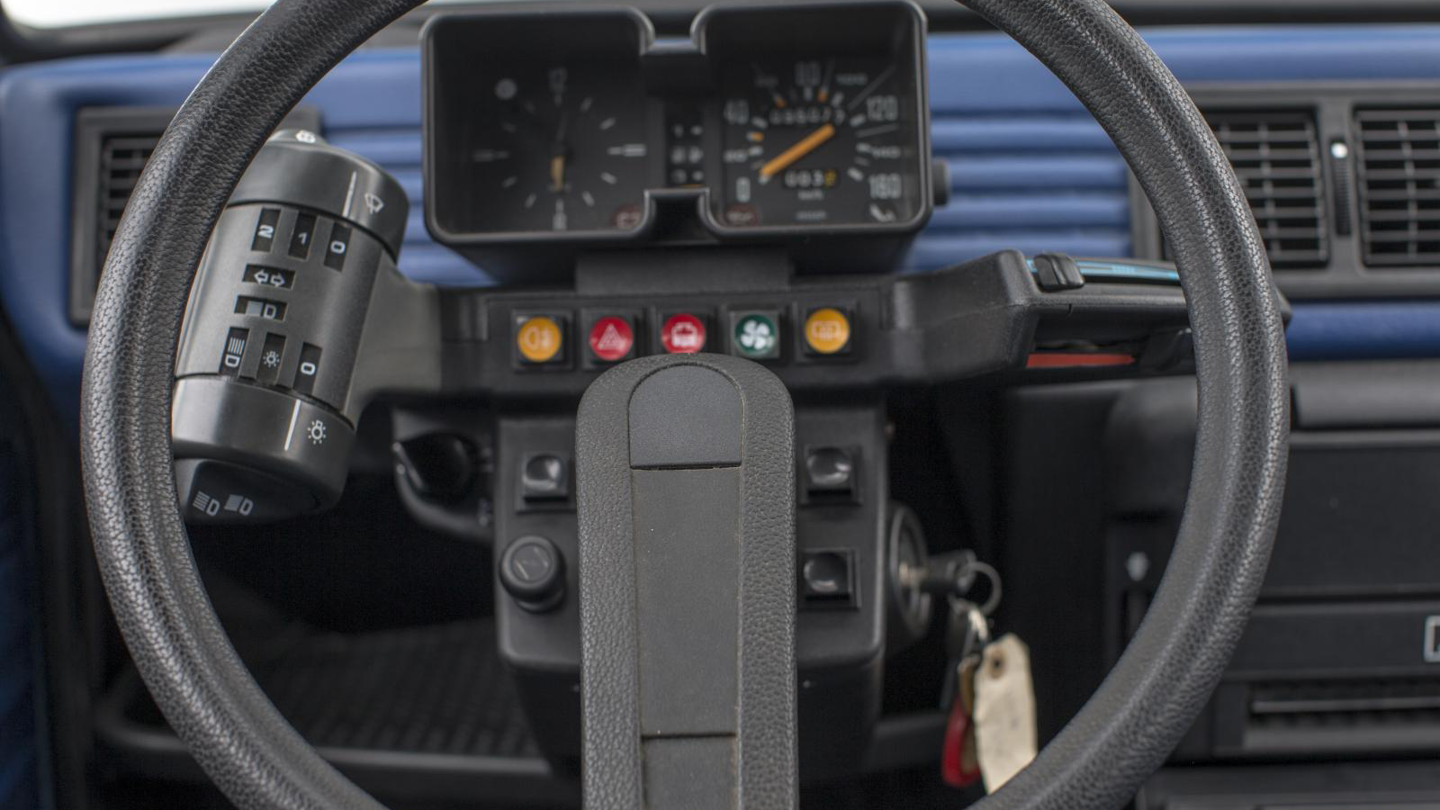 14 classic dashboards you’d never see in a modern car