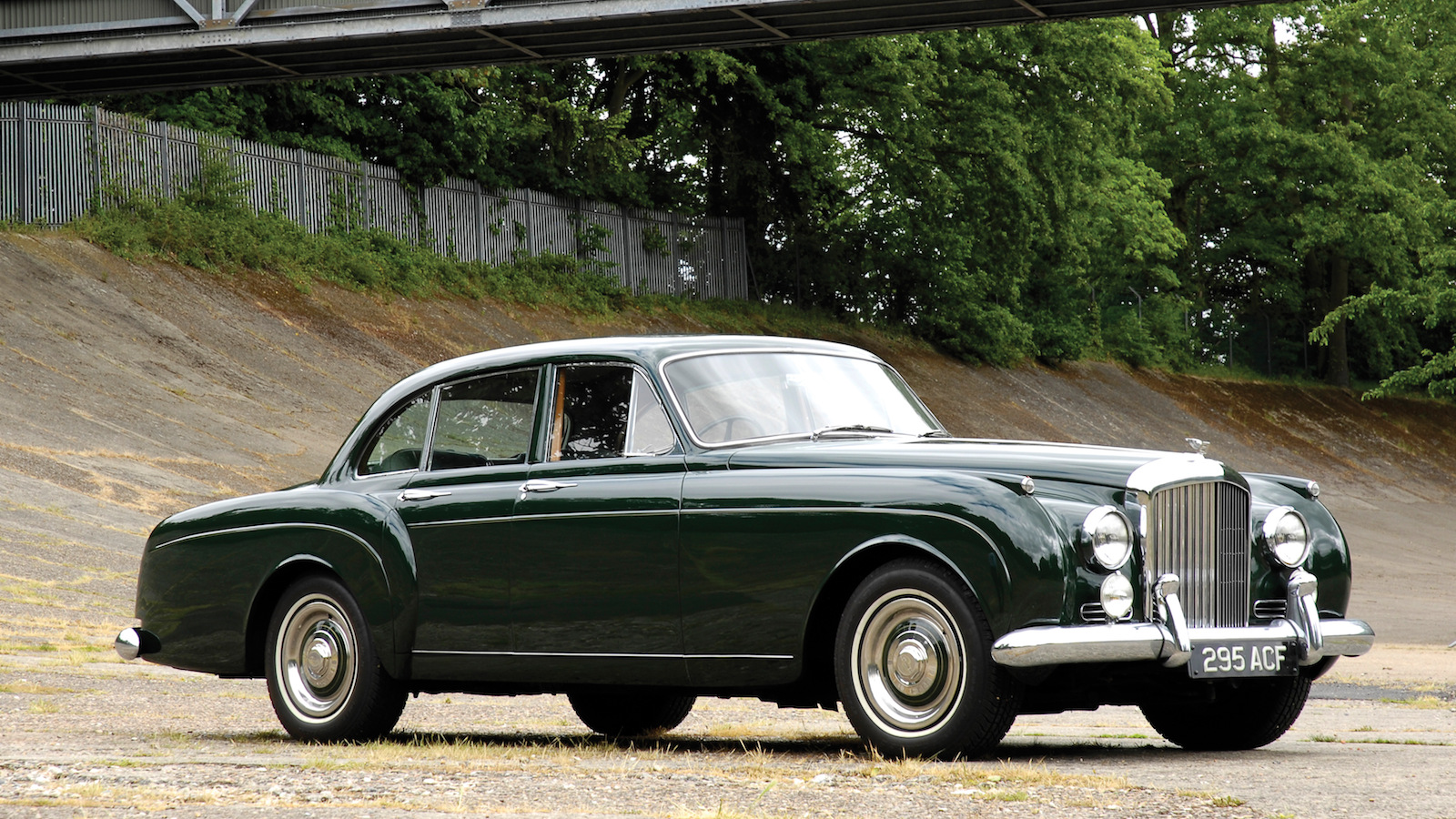Bentley’s V8 bows out