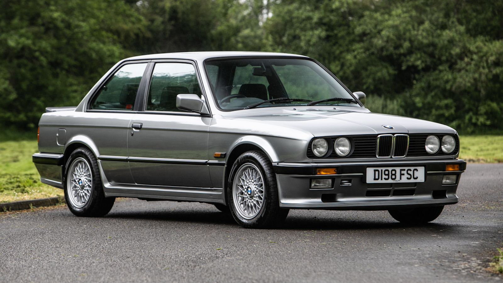 25 great classic cars that should rise in value