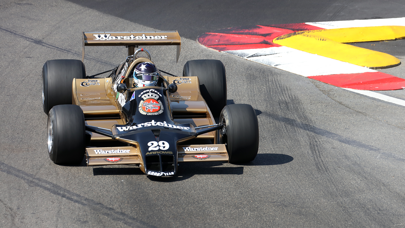 Arrows A1