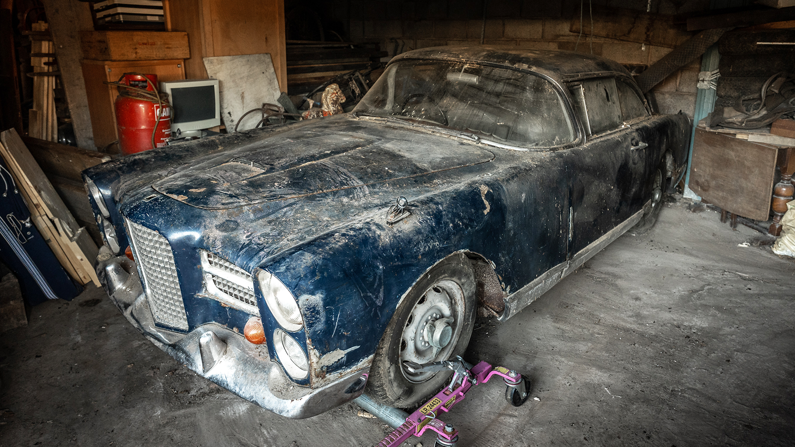 This barn-stored Facel Vega could be a tempting project