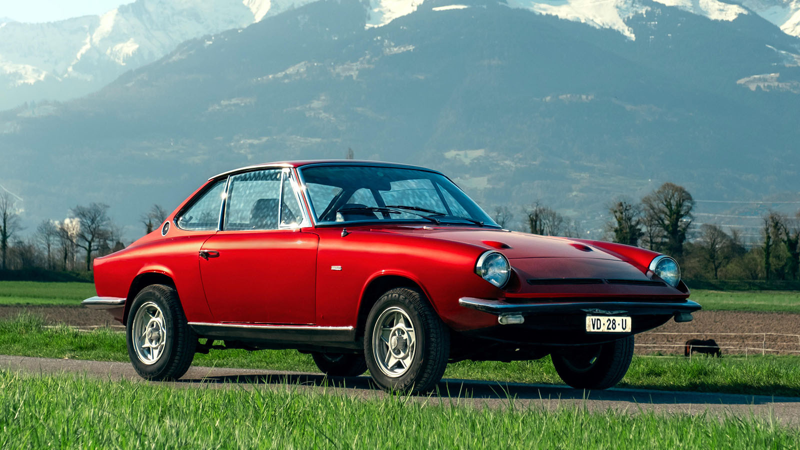 14 rare classic cars for sale in Switzerland this month