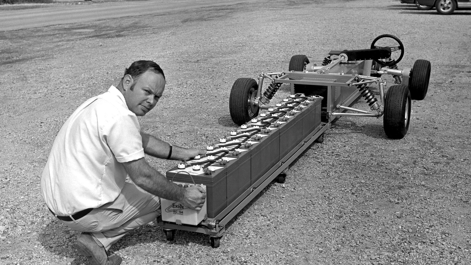 10 classic electric cars you never knew existed - McKee Sundancer 2