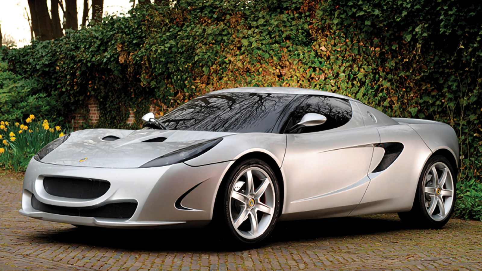 8. Lotus M250