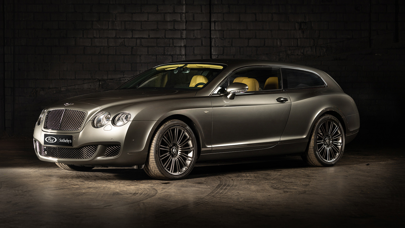 30 show-stopping classic cars for sale at Rétromobile 2025