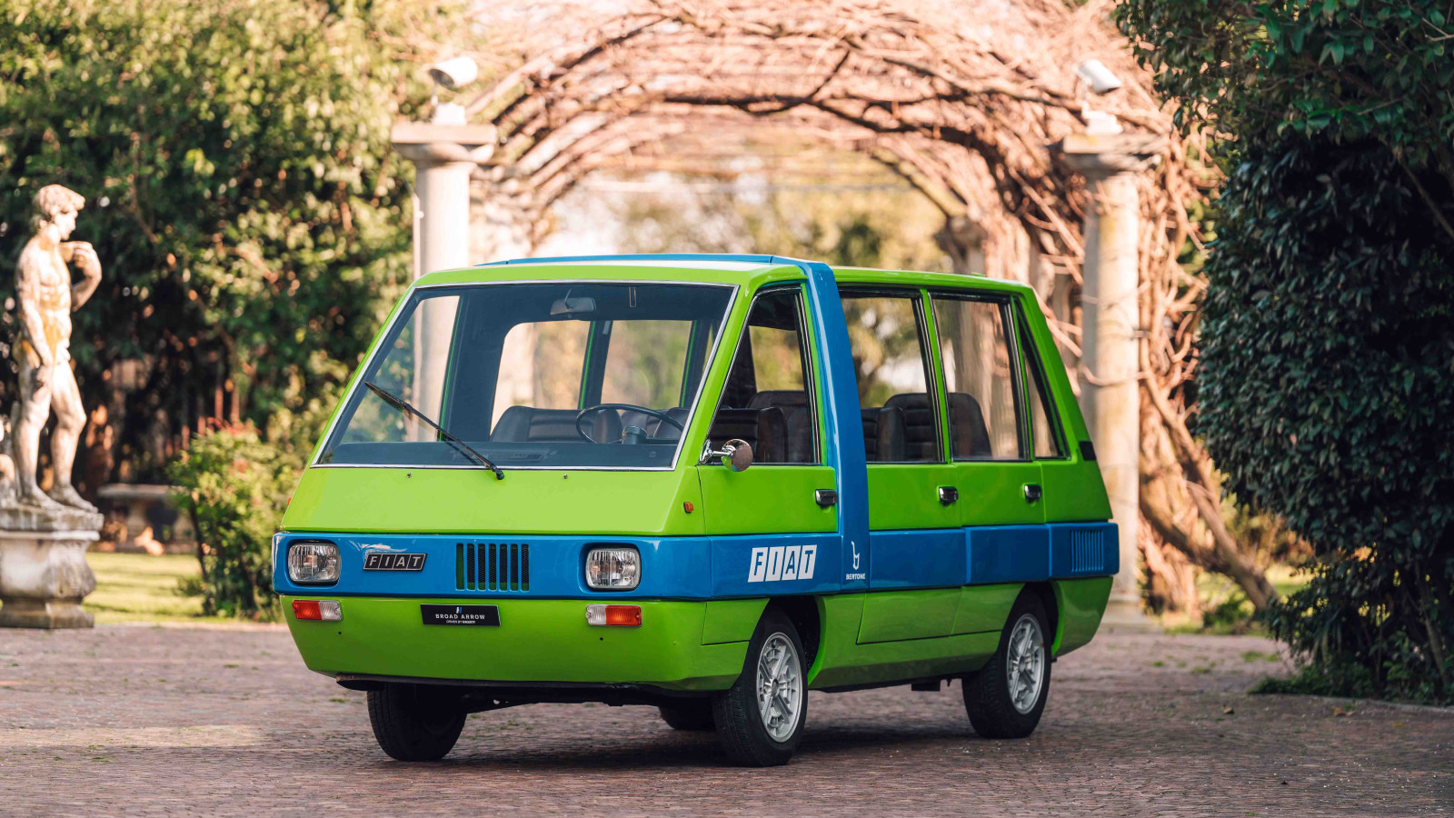 20 Italian classics for sale on the shores of Lake Como