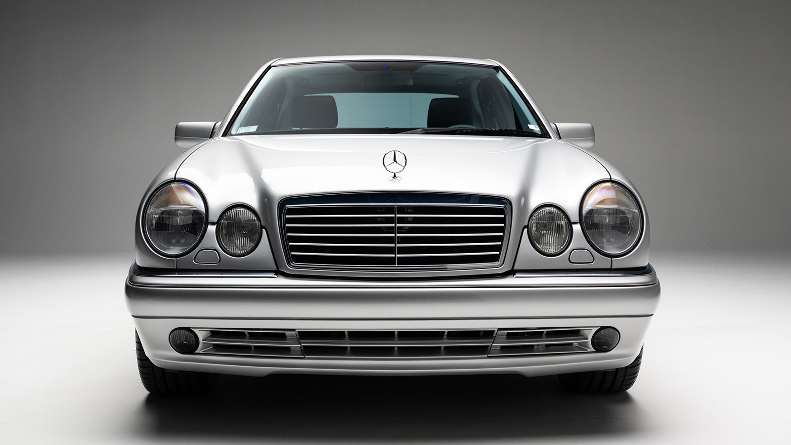 10 classic cars for sale in Monterey – all with no reserve
