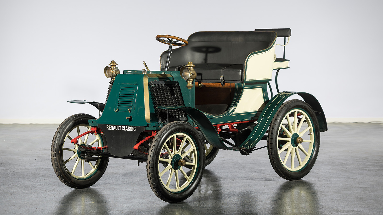 21 rarities from Renault’s huge heritage collection sale