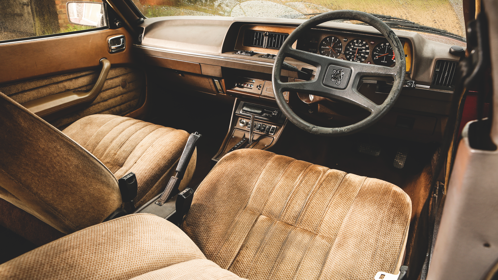 Bygone barges: ’80s saloon cars that time forgot