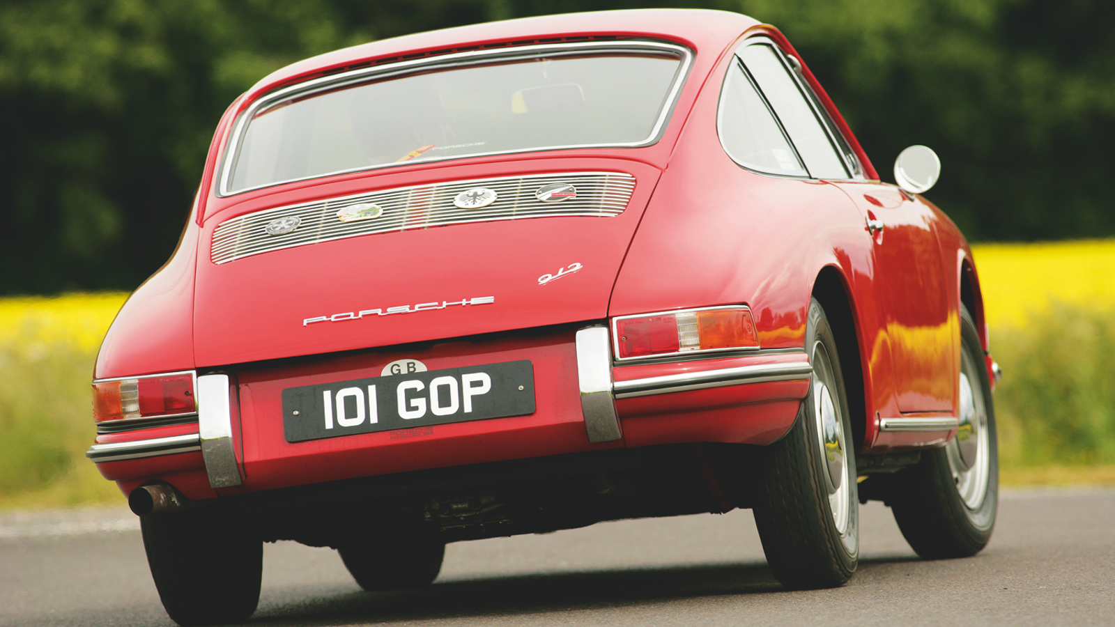 Baby GTs: E-type class for half the cash
