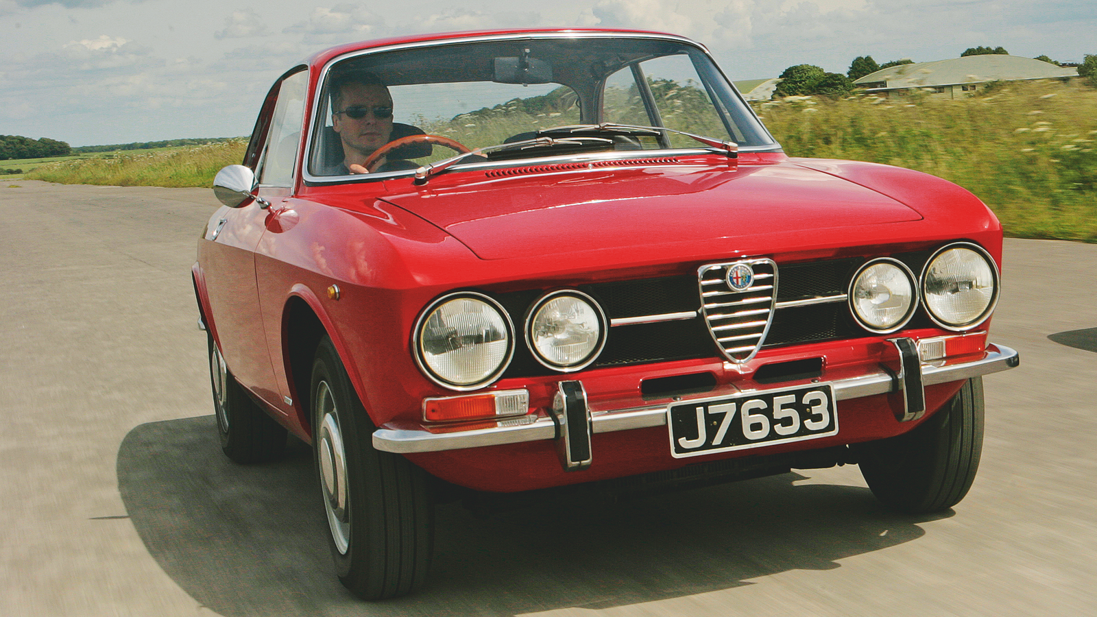 Baby GTs: E-type class for half the cash