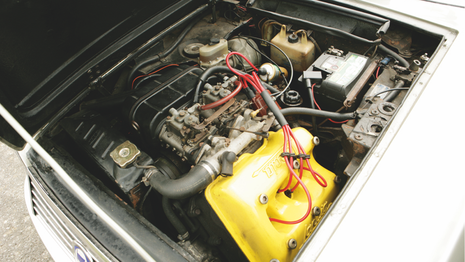 Baby GTs: E-type class for half the cash