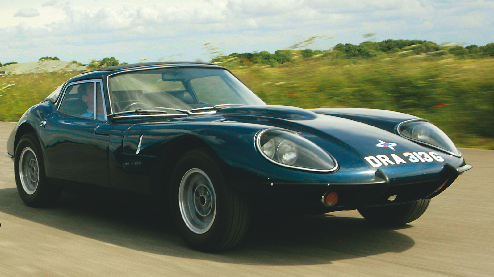 Baby GTs: E-type class for half the cash