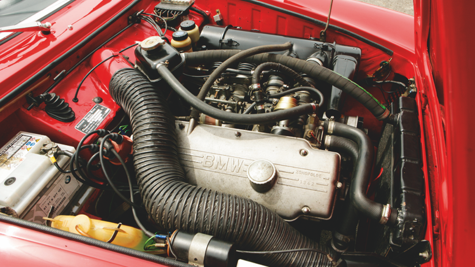 Baby GTs: E-type class for half the cash